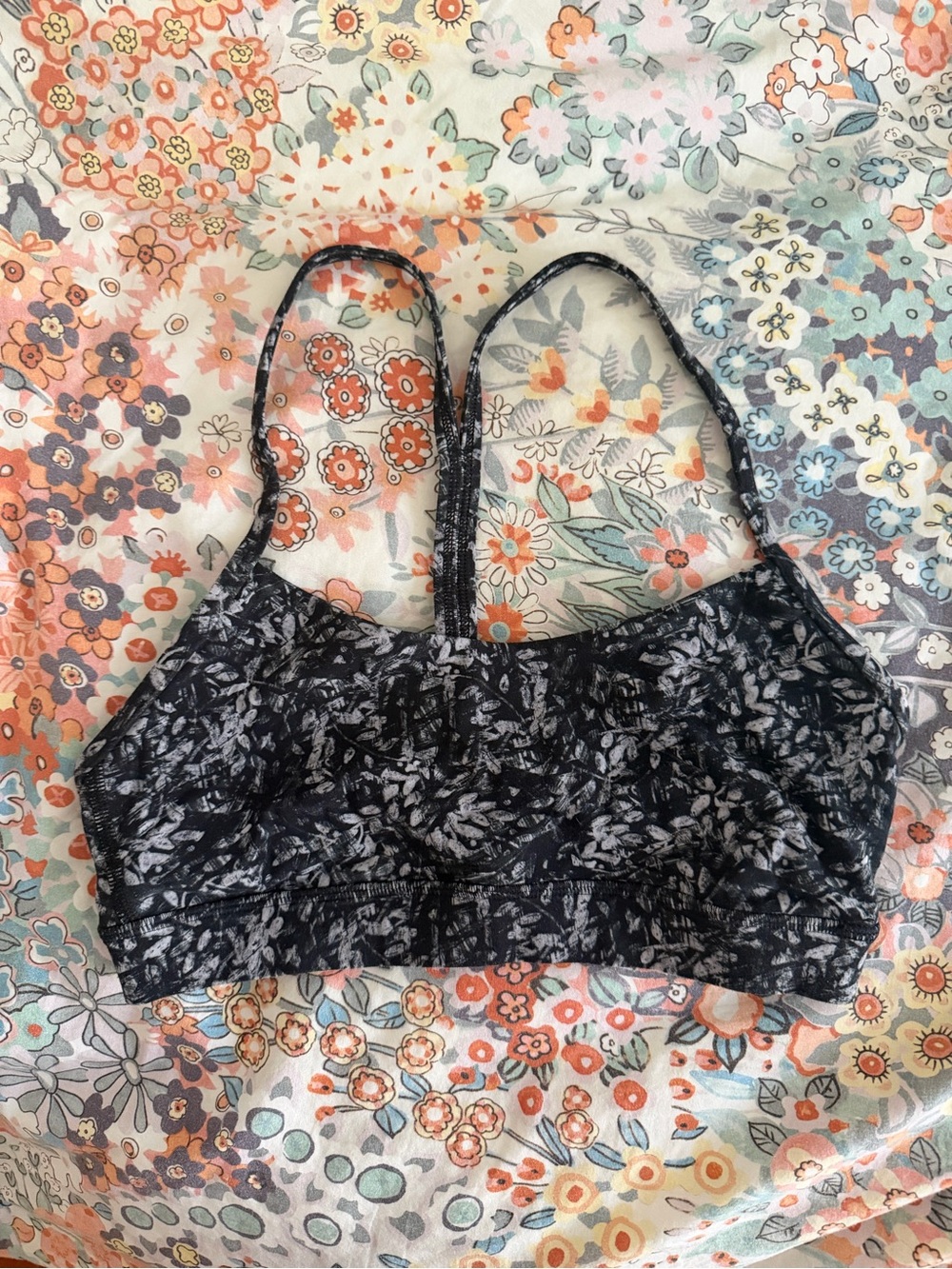 lululemon athletica Black and White Floral-Print Crop Top